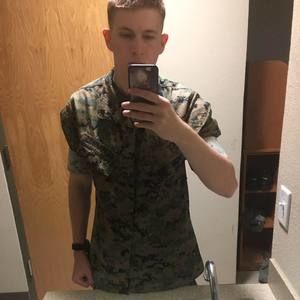 Meet your Posher, Devin